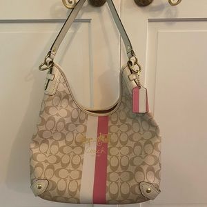 Adorable Coach bag in great condition!